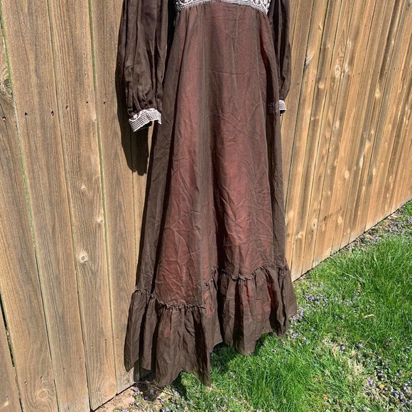 Vintage 1970s Brown Prairie Dress - Picture 3 of 7